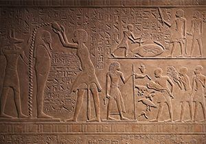 hieroglyphics on tombs