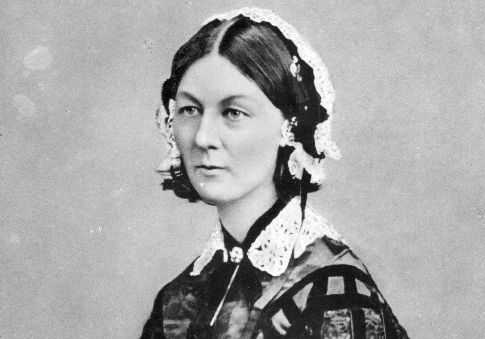 English Heritage - Florence Nightingale, nicknamed 'the Lady with the  Lamp', was born on this day 200 years ago. 👩‍⚕️🕯  https://eht.social/2YSslhT | Facebook