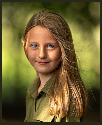 A portrait of Jamie Smart.