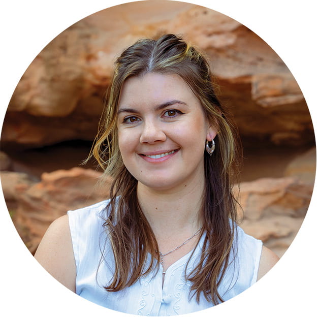 Headshot of Sami Bailey, author of The Encyclopaedia of Fast and Slow Animals.